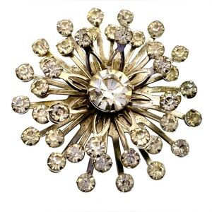 Vintage 1950s Silver Tone Faceted Prong Set Crystal Floral Burst Brooch Pin